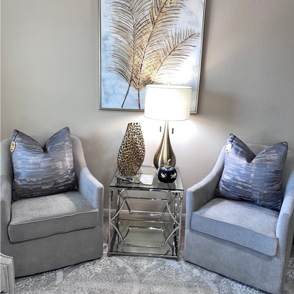 1-NWT CALLISTO HOME DECORATIVE PILLOW (Please read description for details) - Picture 2 of 14